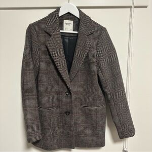 Abercrombie & Fitch Black and Brown Checkered Blazer